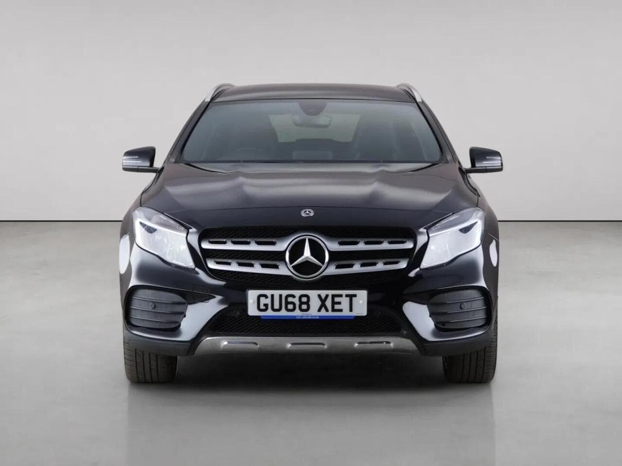 Mercedes-Benz GLA thumbnail Front