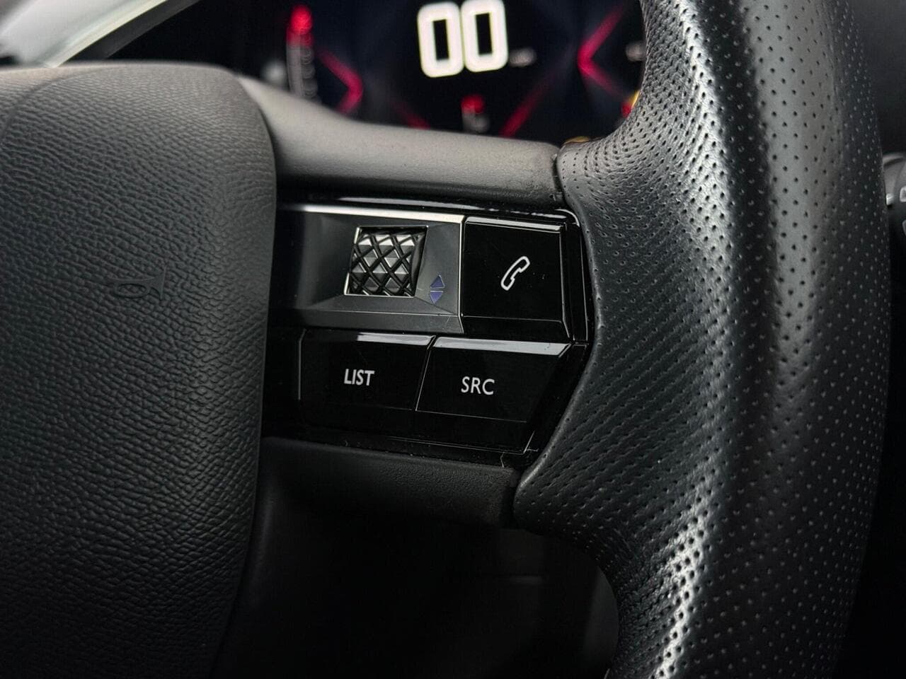 DS AUTOMOBILES DS 3 CROSSBACK thumbnail Misc Controls