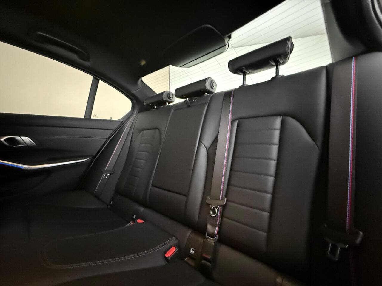 BMW 3 Series thumbnail Seats Rear