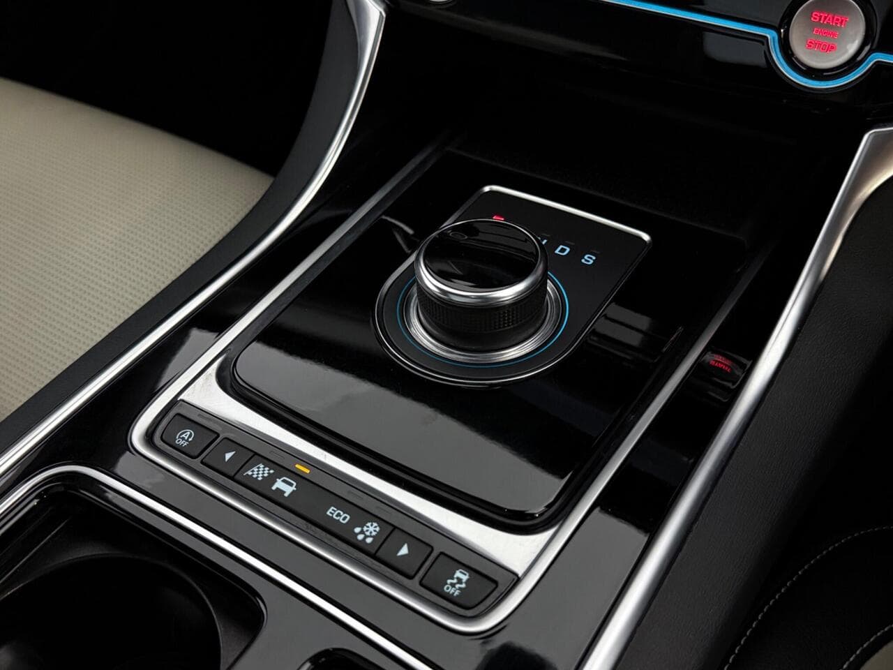 Jaguar XF thumbnail Misc Controls