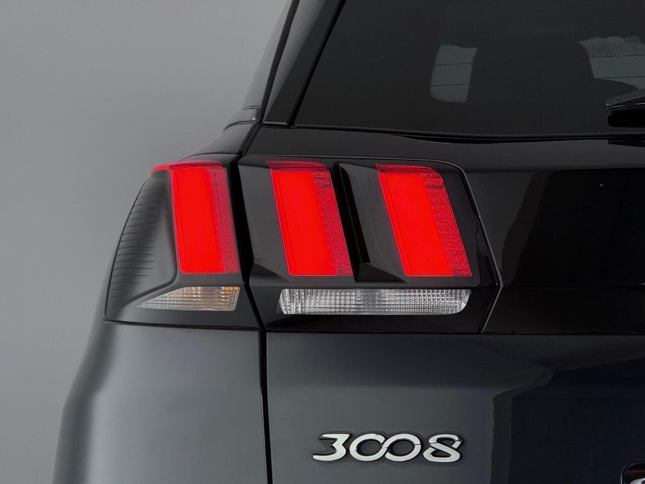 Peugeot 3008 thumbnail Lights Rear
