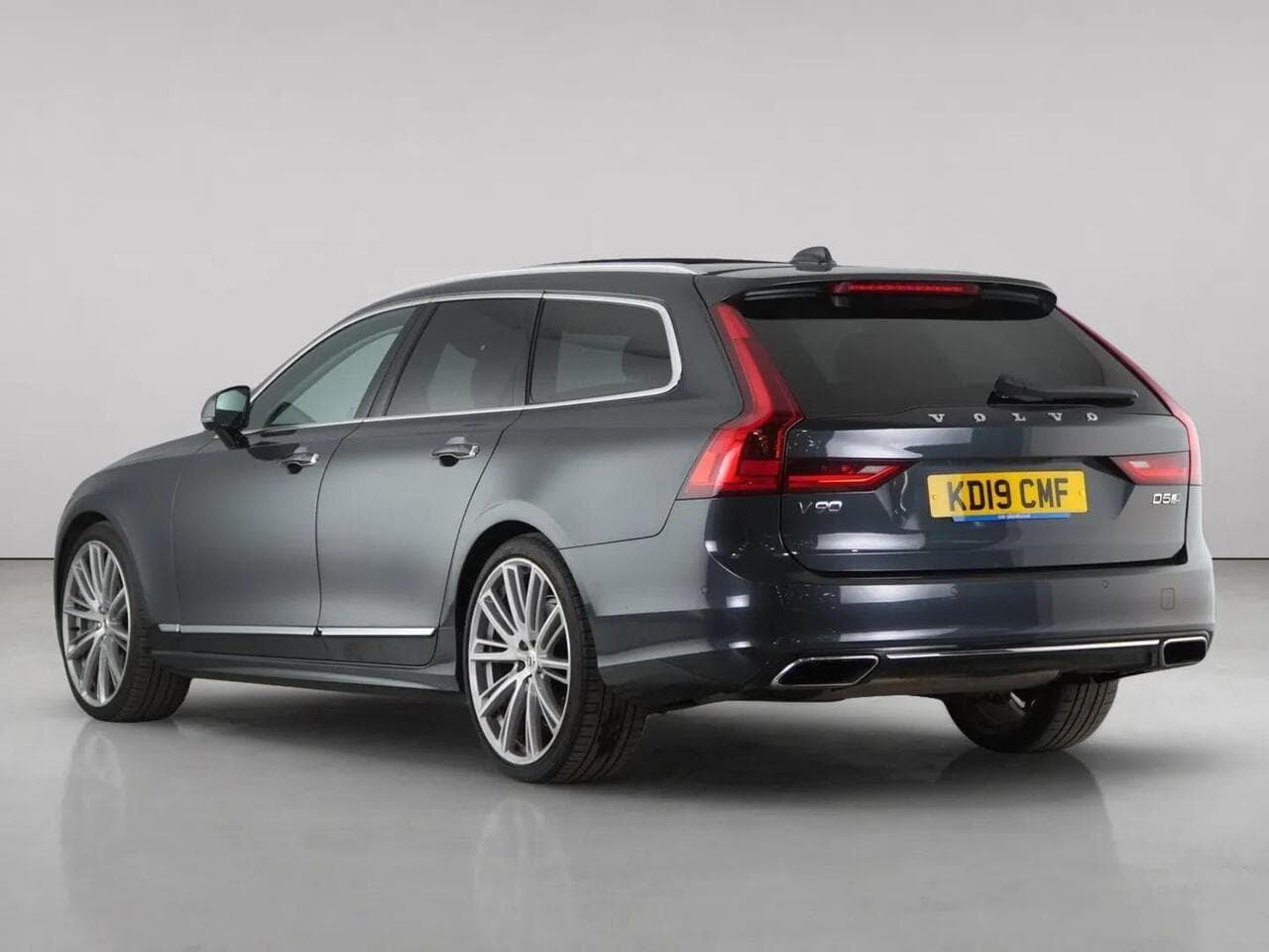 Volvo V90 thumbnail Rear Left
