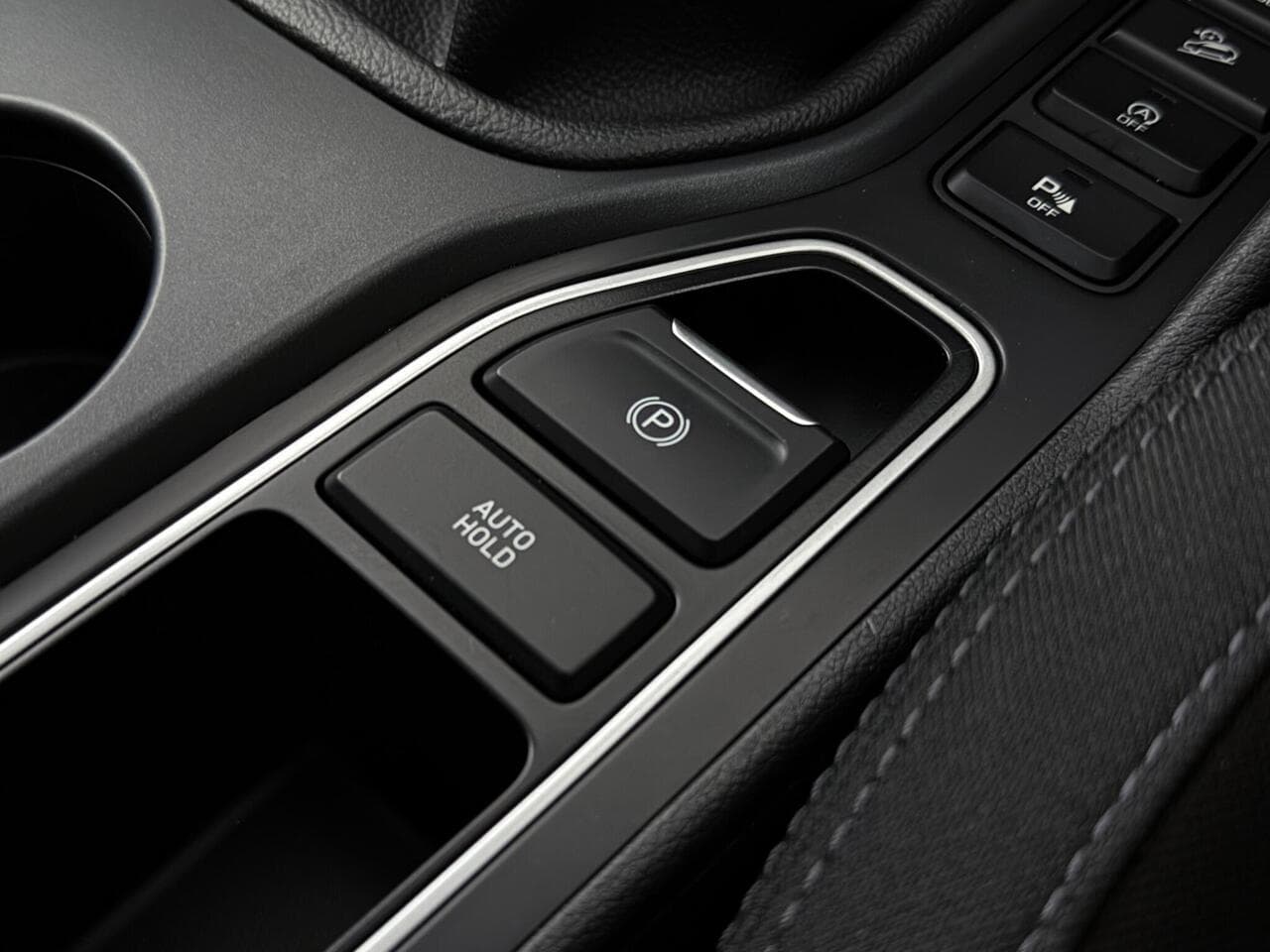Hyundai TUCSON thumbnail Misc Controls