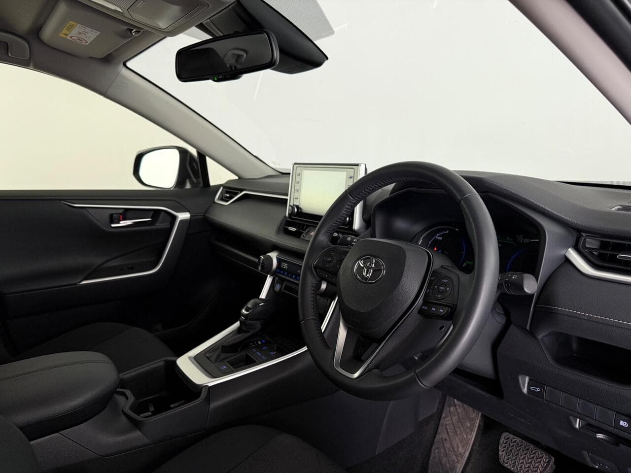 Toyota RAV4 thumbnail Interior Front