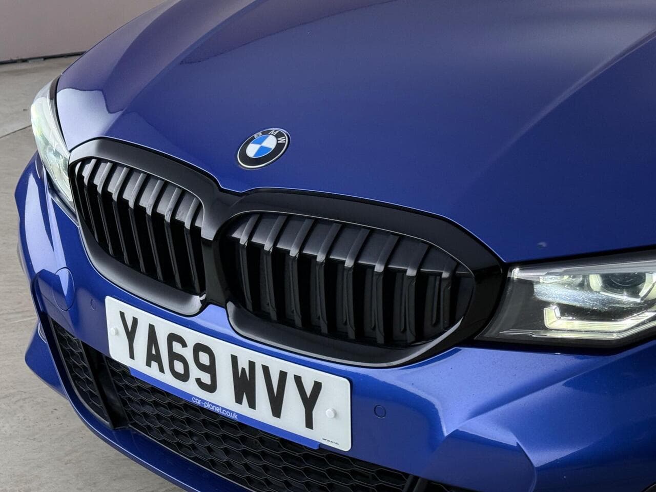 BMW 3 Series thumbnail Lights Front