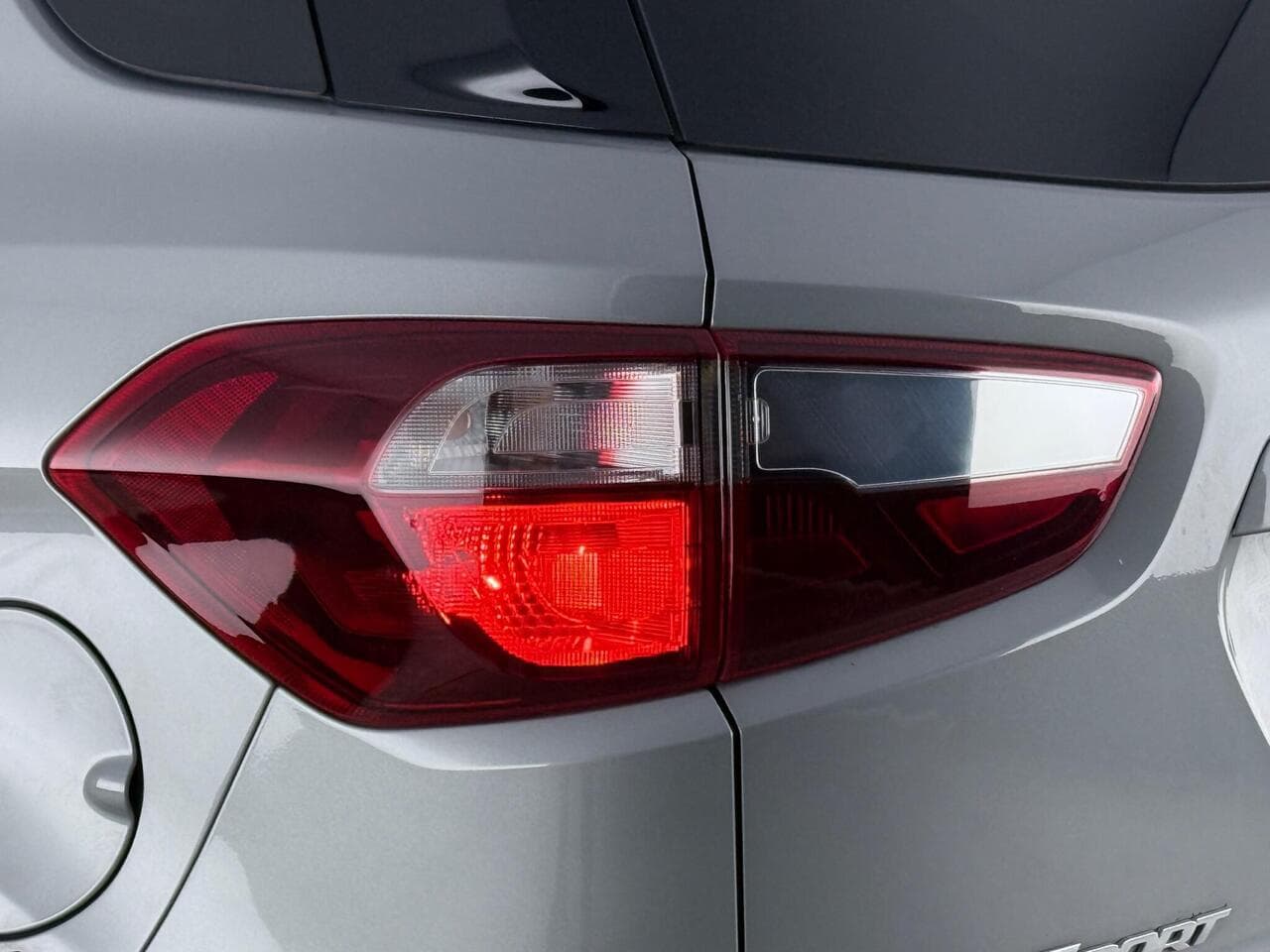 Ford EcoSport thumbnail Lights Rear