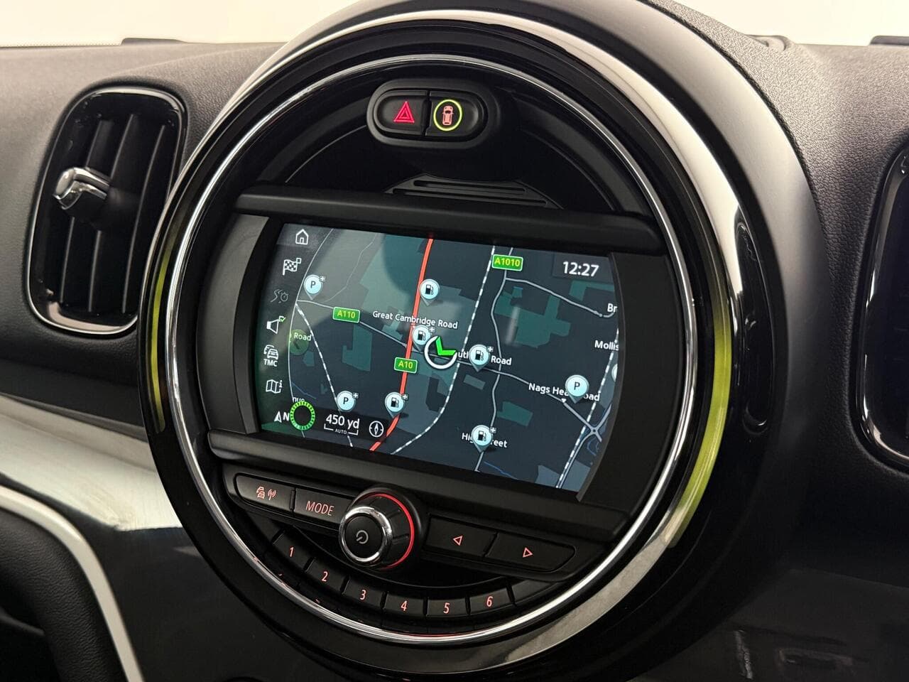 MINI Countryman thumbnail Infotainment System