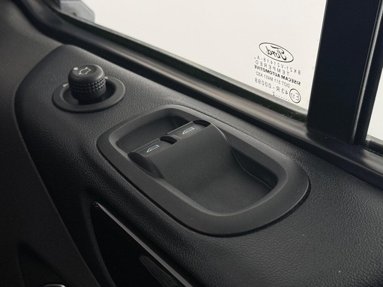 Ford Transit Custom thumbnail Misc Controls