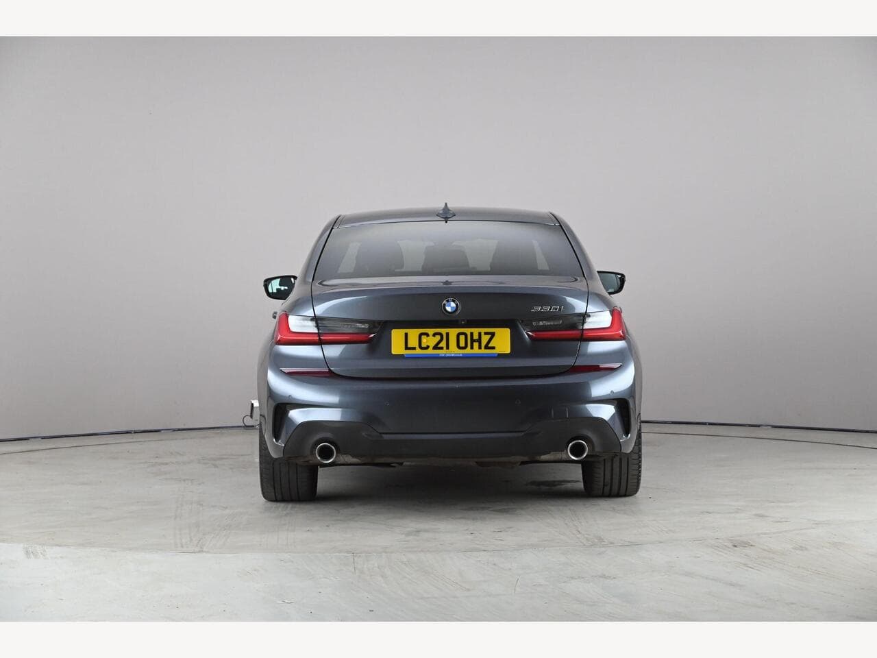 BMW 3 Series thumbnail Rear