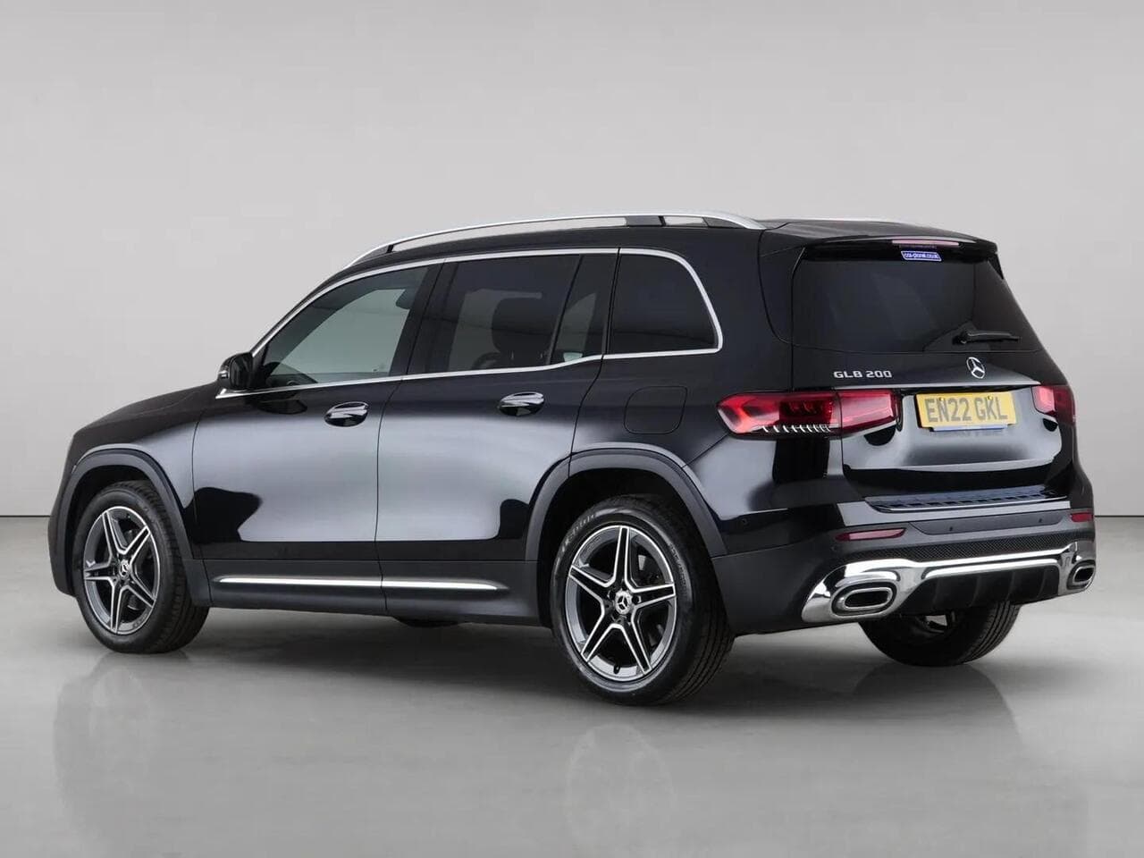 Mercedes-Benz GLB thumbnail Rear Left