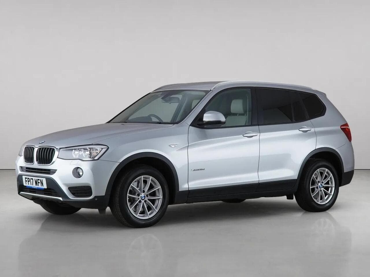 BMW X3 thumbnail Front Left