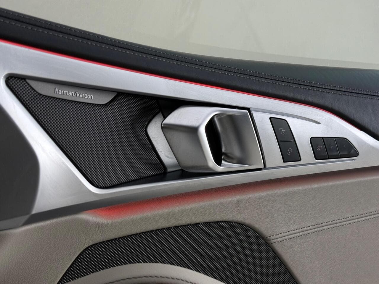 BMW 8 Series thumbnail Door Interior