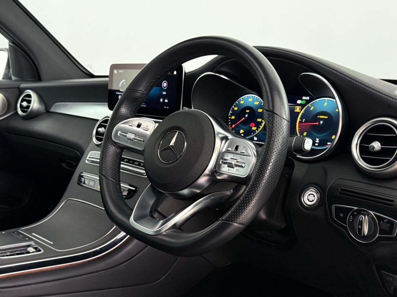 Mercedes-Benz GLC thumbnail Inconclusive