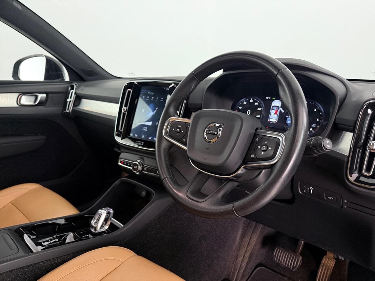 Volvo XC40 thumbnail Interior Front