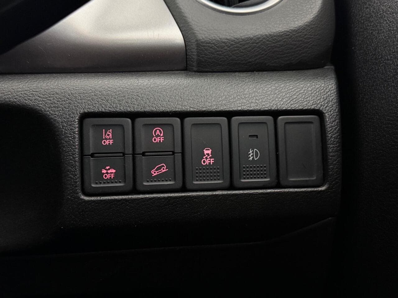 Suzuki Vitara thumbnail Misc Controls