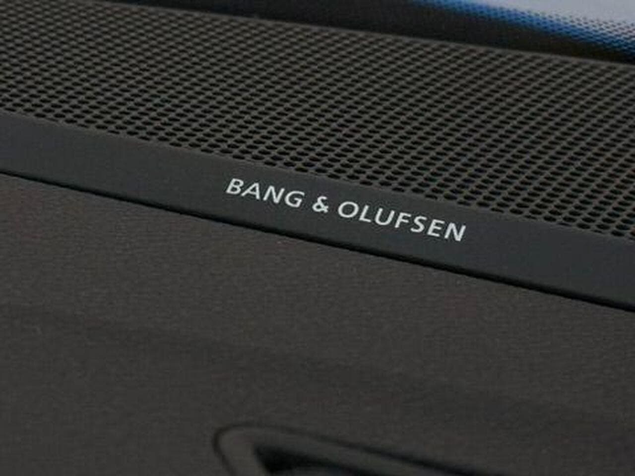 Audi Q3 thumbnail Misc Controls