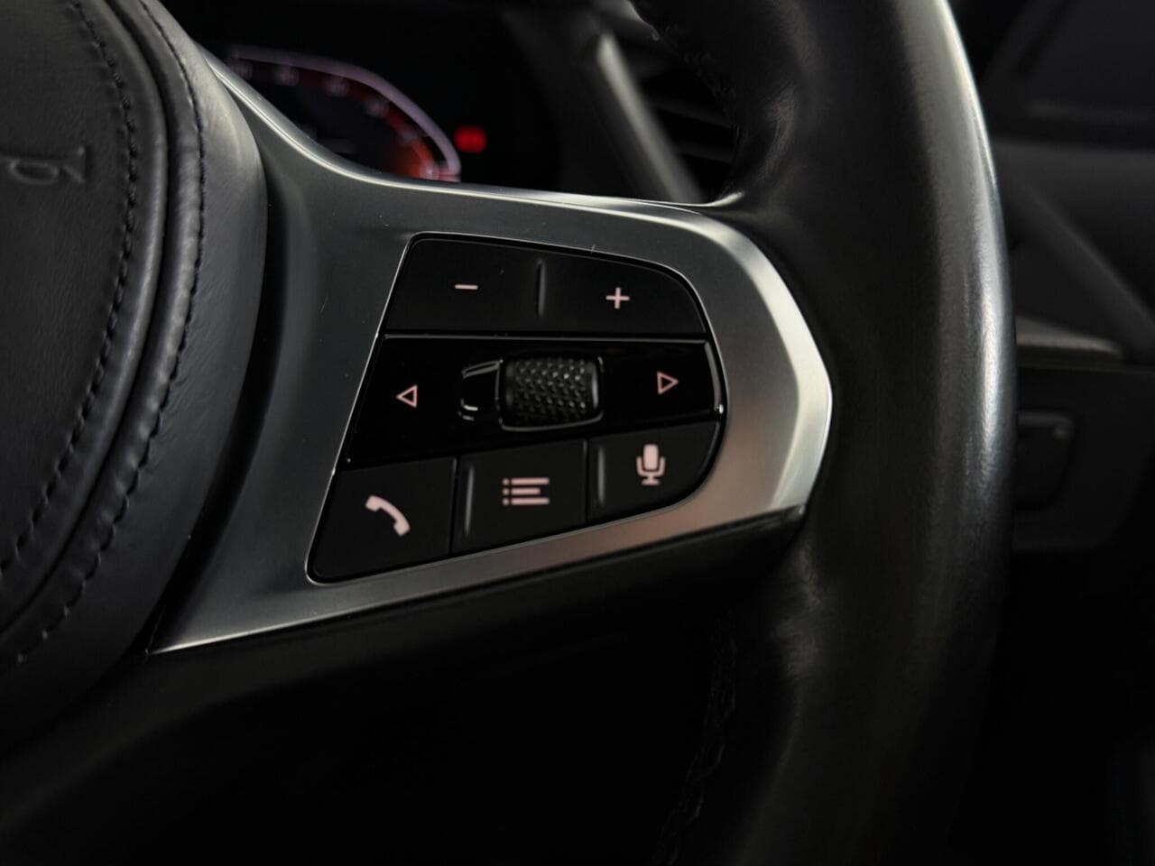 BMW 1 Series thumbnail Misc Controls
