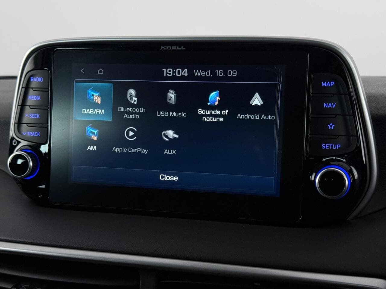 Hyundai TUCSON thumbnail Infotainment System