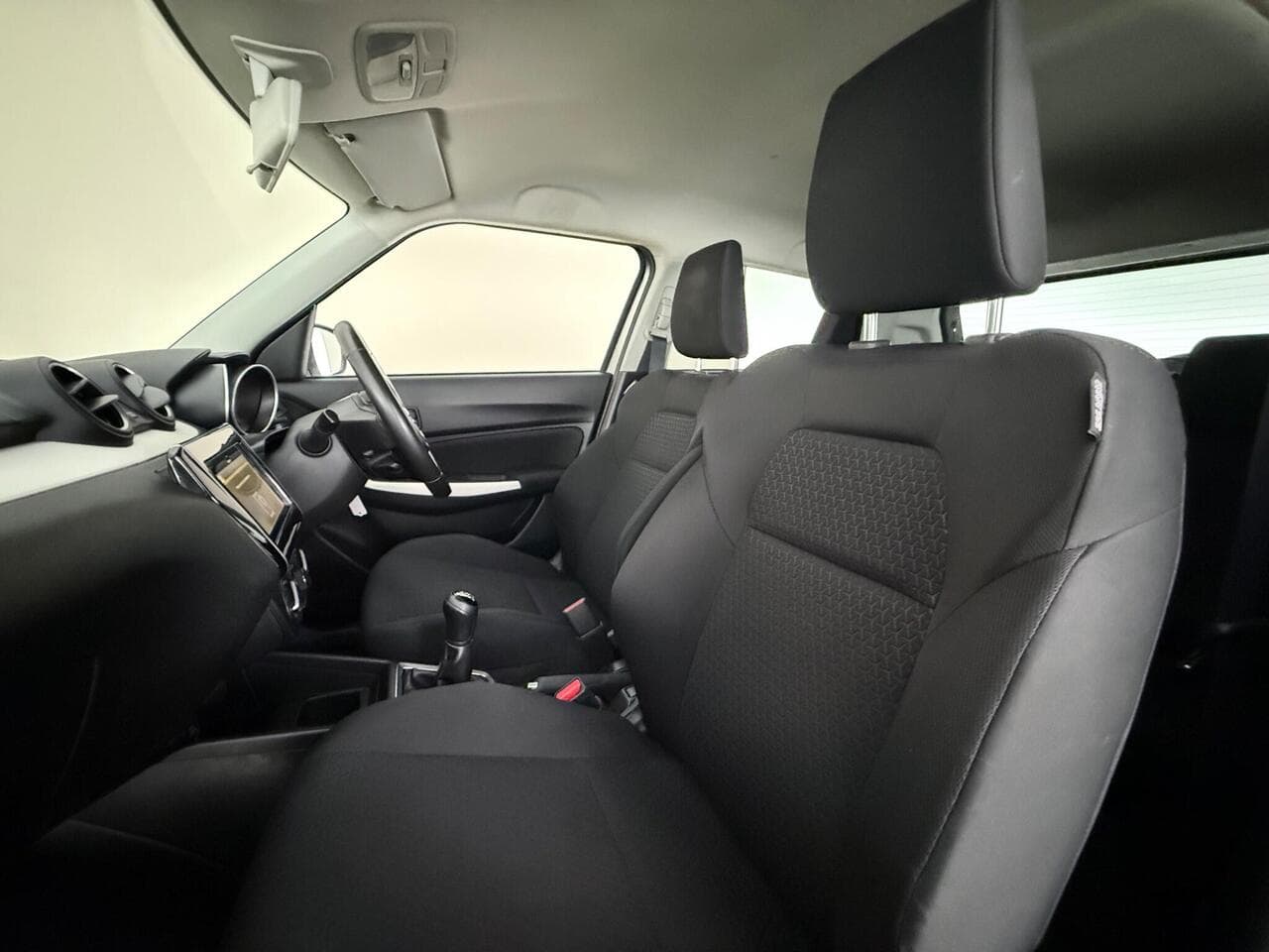 Suzuki Swift thumbnail Seat Front Passenger