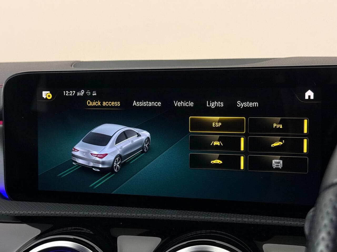 Mercedes-Benz CLA thumbnail Infotainment System