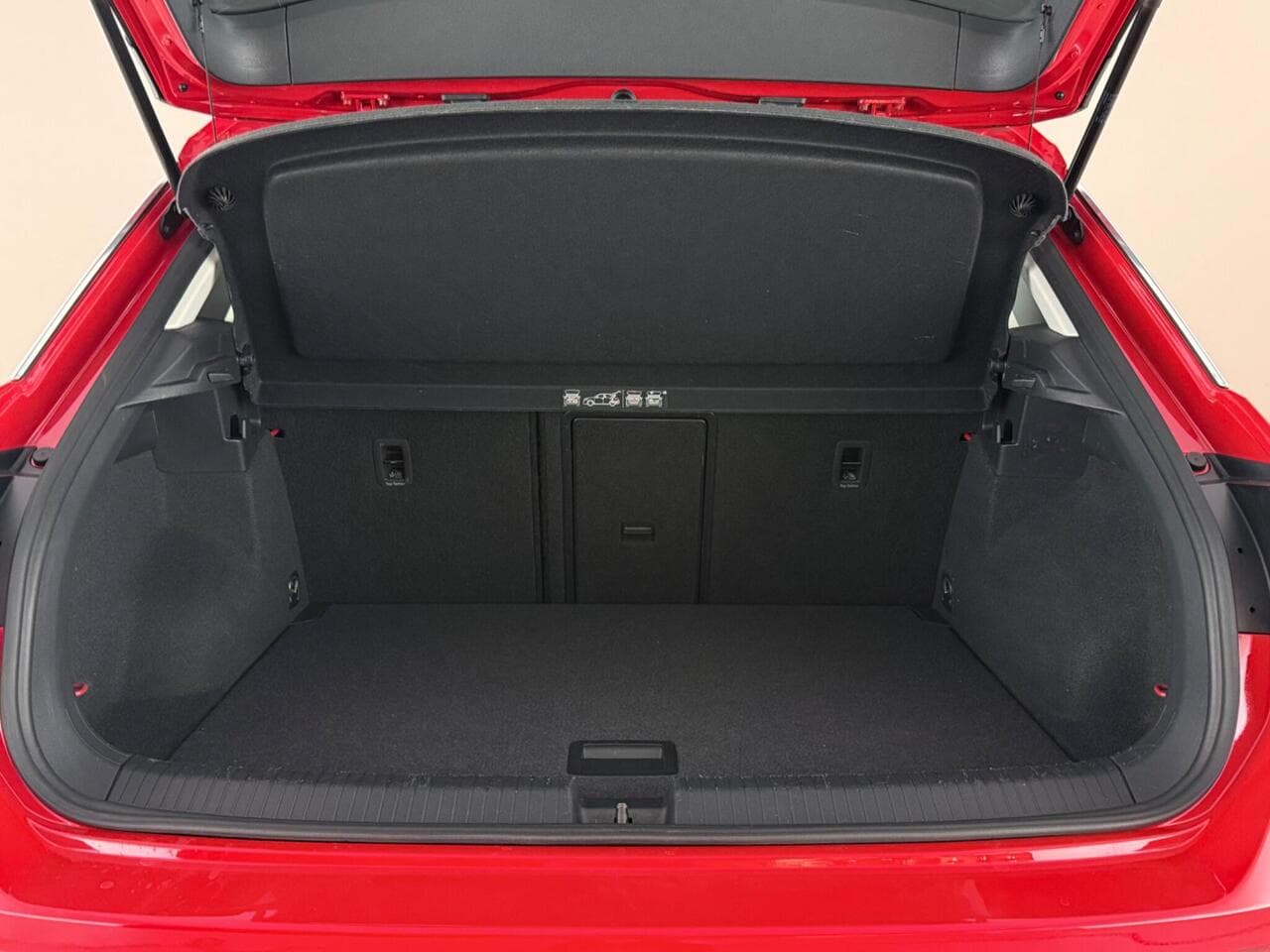 Volkswagen T-Roc thumbnail Boot