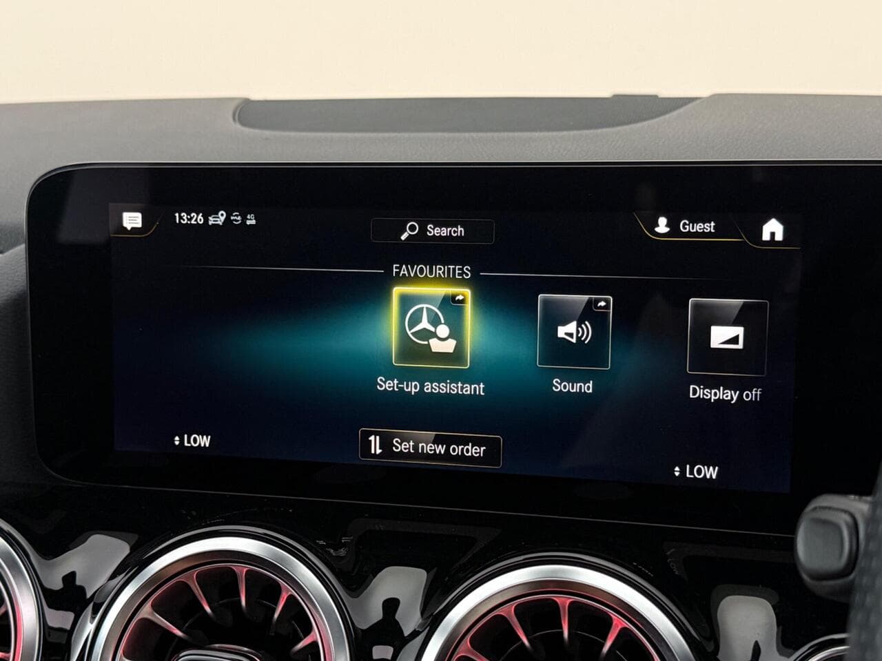 Mercedes-Benz GLA thumbnail Infotainment System