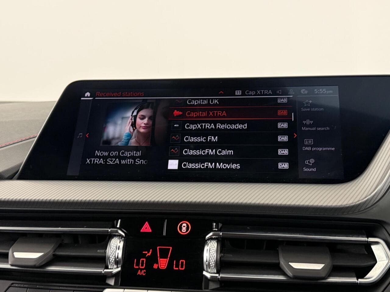 BMW 1 Series thumbnail Infotainment System
