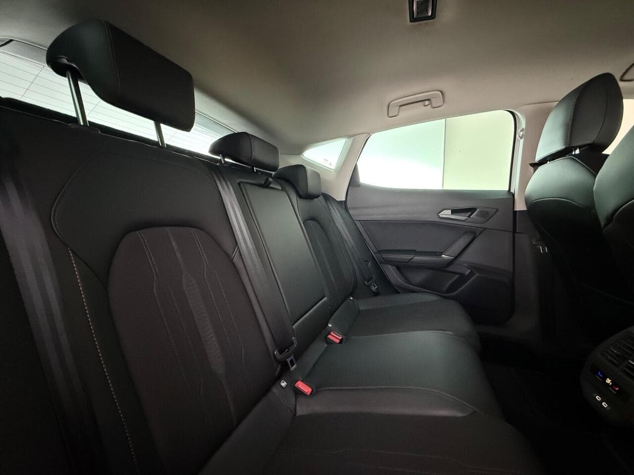 CUPRA Formentor thumbnail Seats Rear