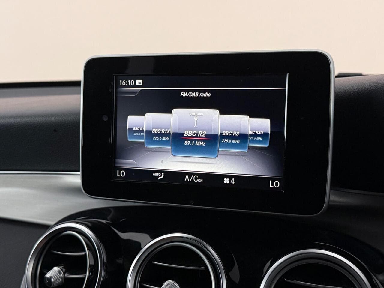 Mercedes-Benz GLC thumbnail Infotainment System