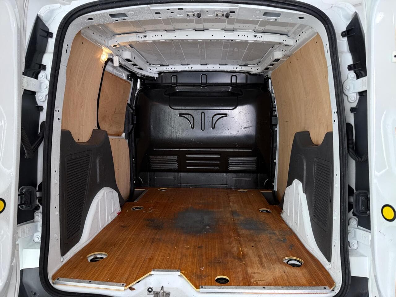 Ford Transit Connect thumbnail Cargo Space