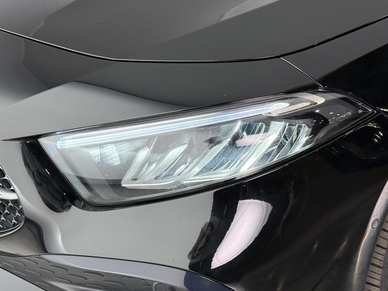 Mercedes-Benz A Class thumbnail Lights Front