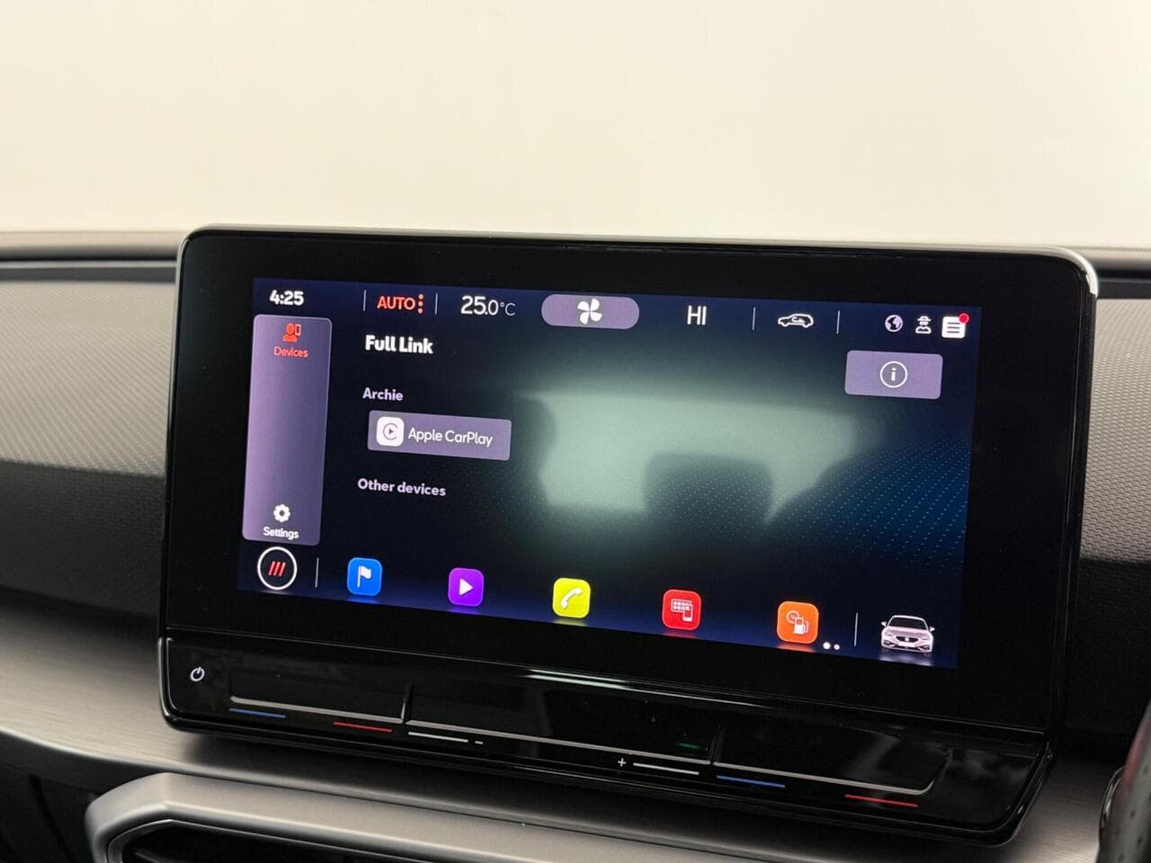 SEAT Leon thumbnail Infotainment System