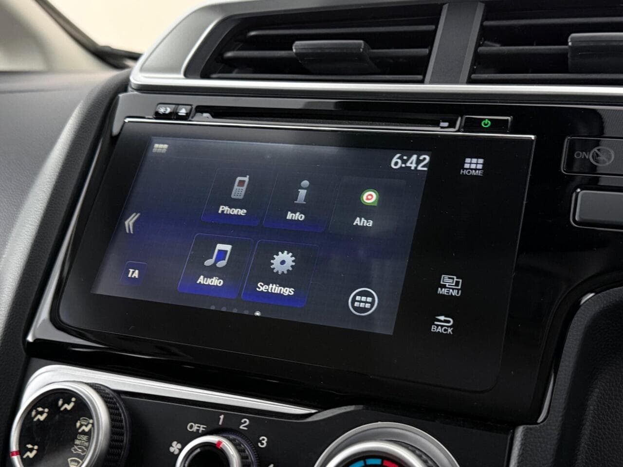 Honda Jazz thumbnail Infotainment System