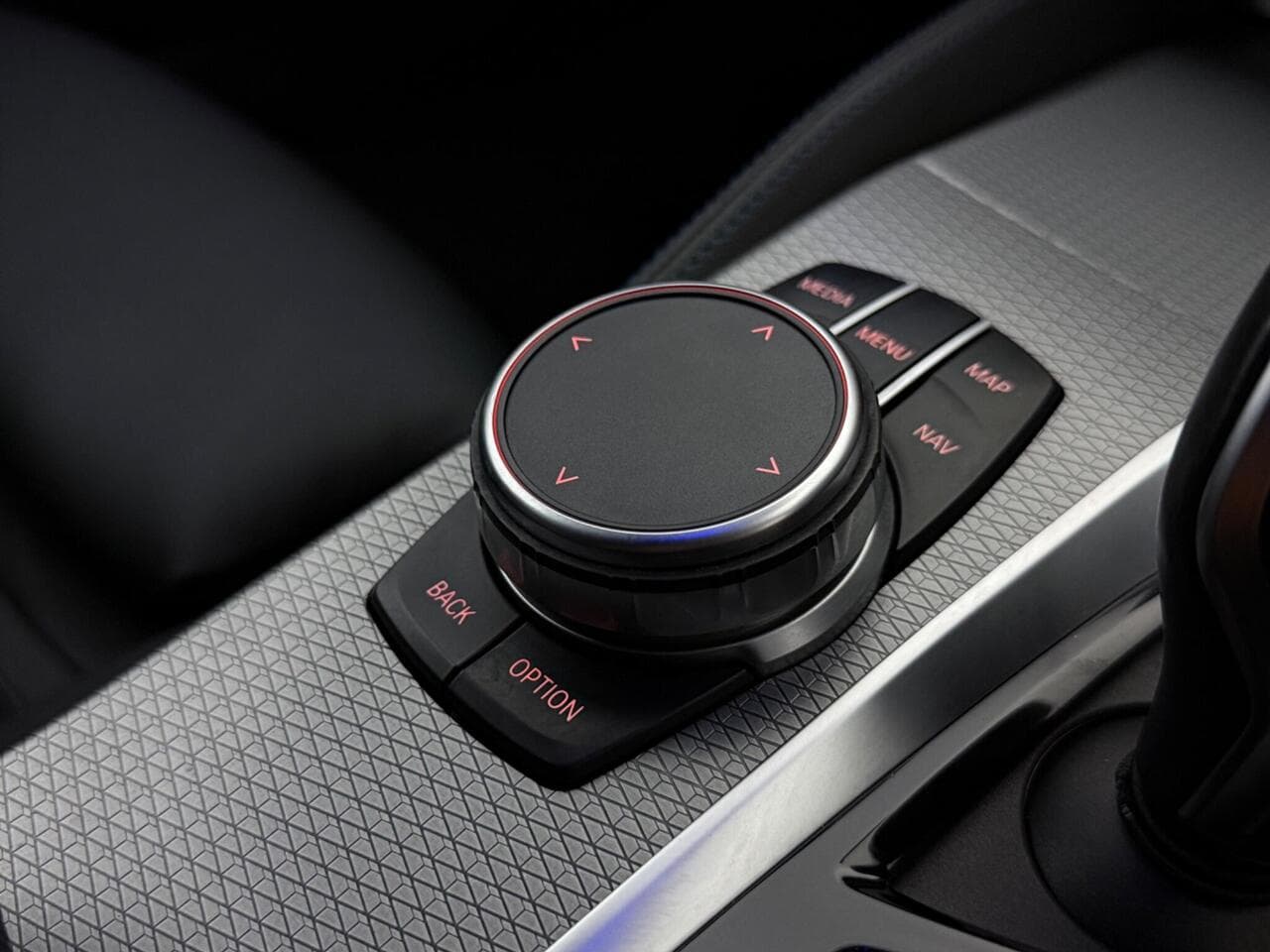 BMW 5 Series thumbnail Misc Controls
