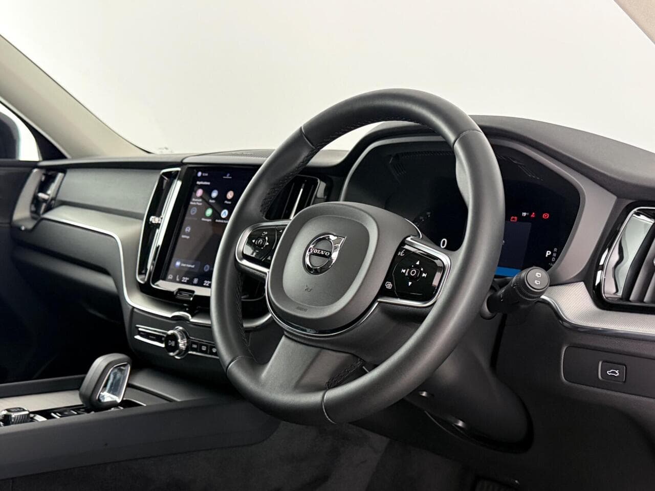 Volvo XC60 thumbnail Steering Wheel