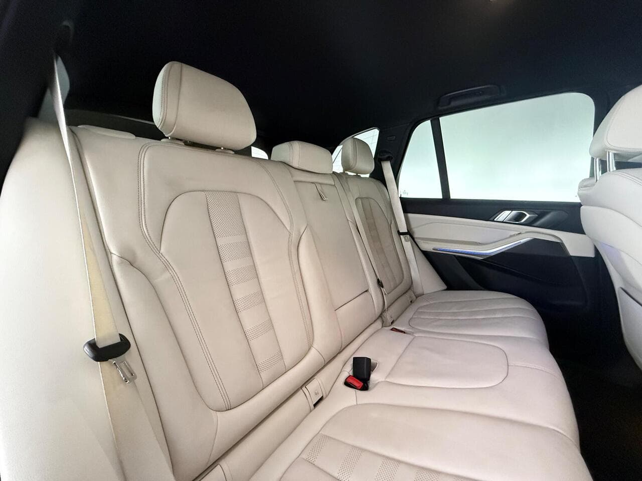 BMW X5 thumbnail Seats Rear