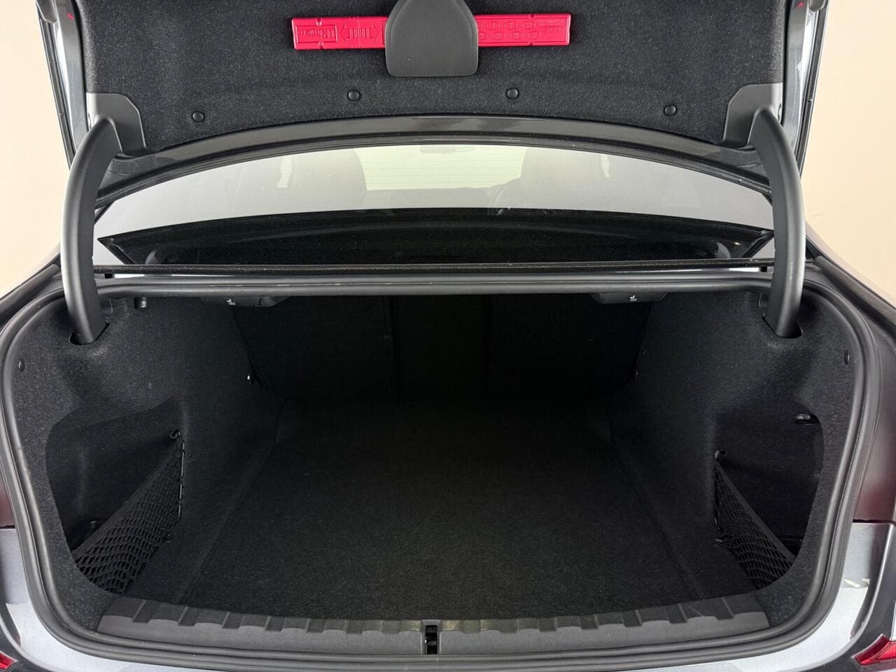 BMW 3 Series thumbnail Boot