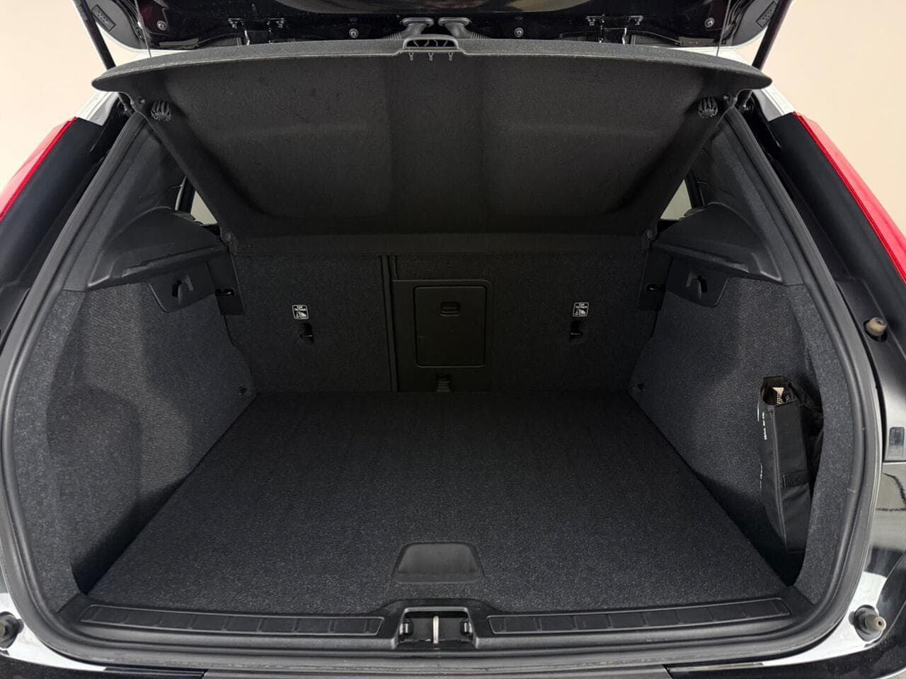 Volvo XC40 thumbnail Boot