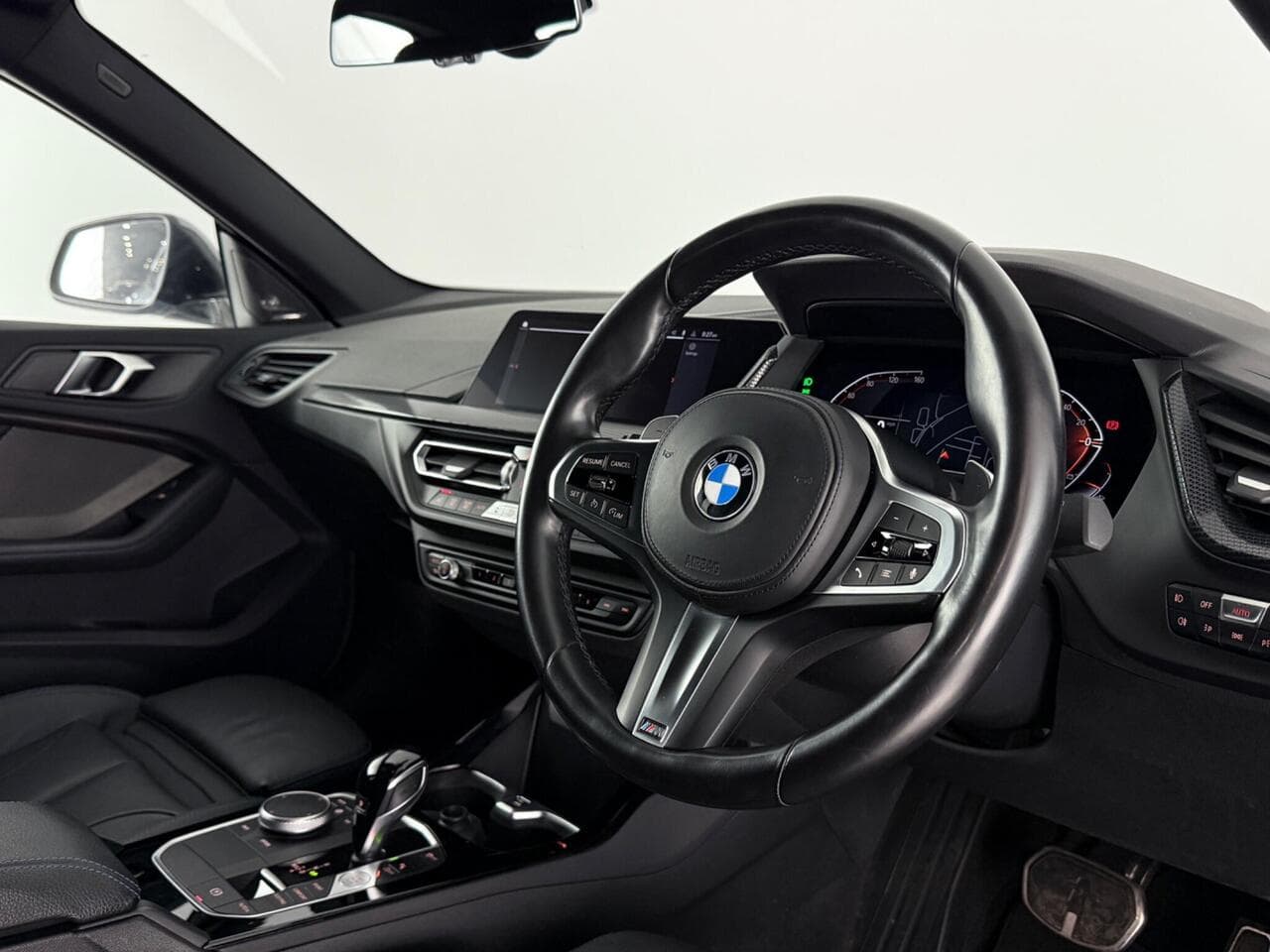 BMW 2 Series Gran Coupe thumbnail Interior Front