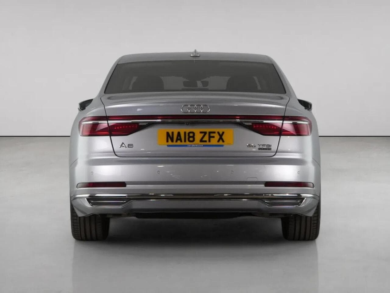 Audi A8 thumbnail Rear