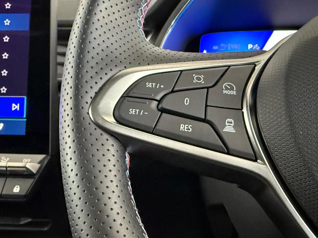 Renault Symbioz thumbnail Misc Controls