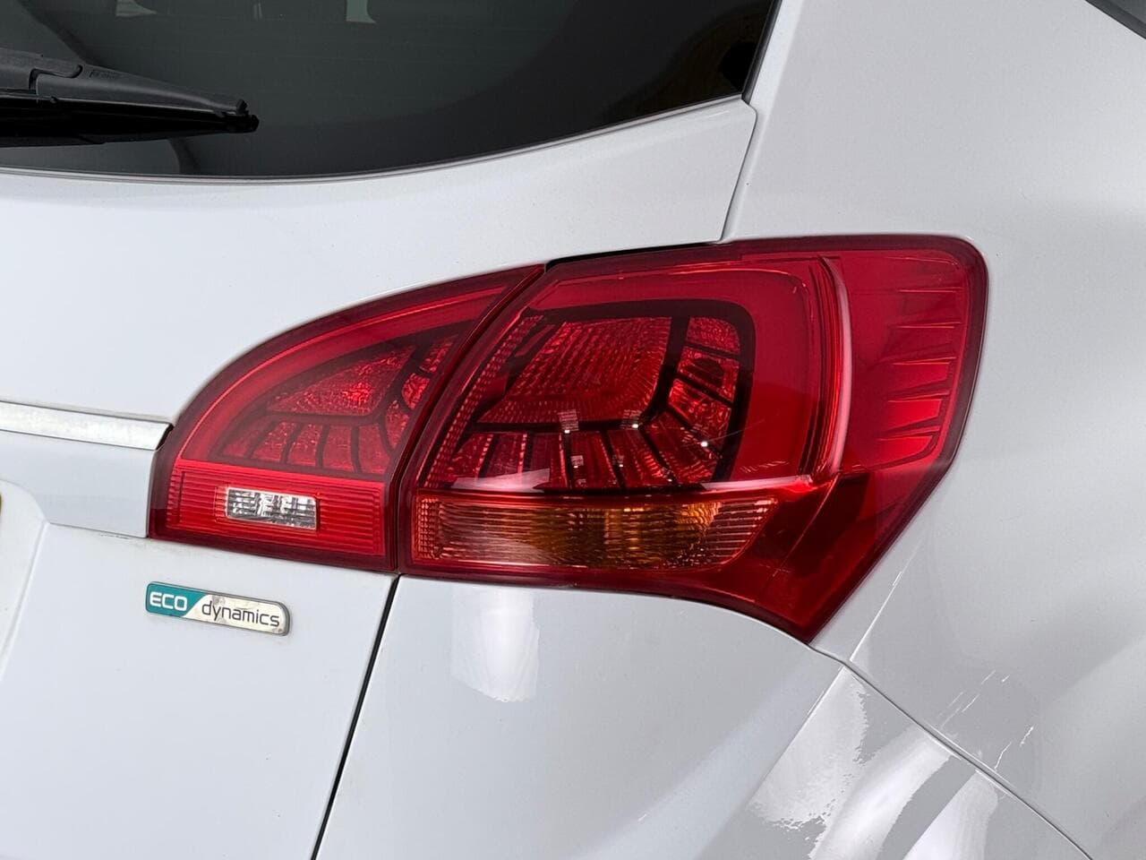Kia Venga thumbnail Lights Rear