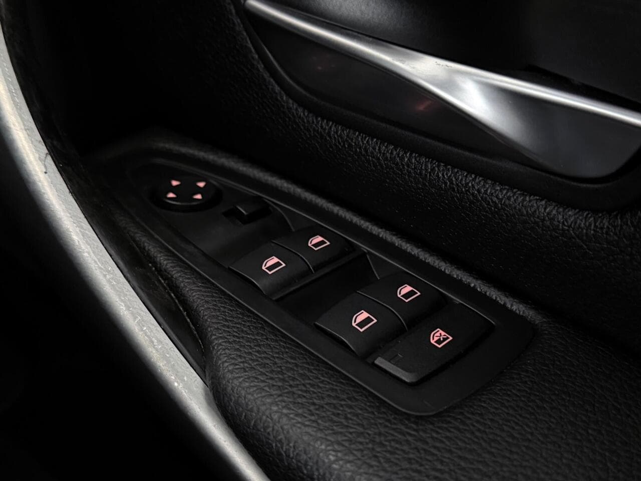 BMW 4 Series Gran Coupe thumbnail Misc Controls