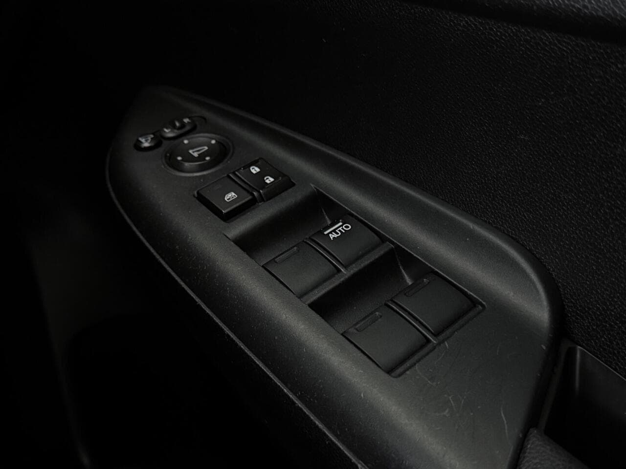 Honda Jazz thumbnail Misc Controls