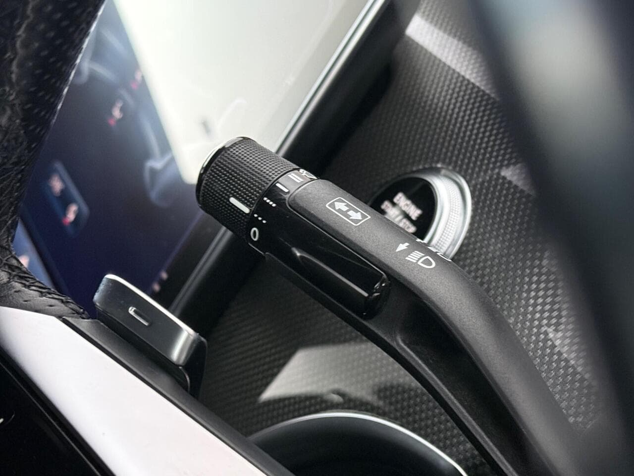 Mercedes-Benz C Class thumbnail Misc Controls