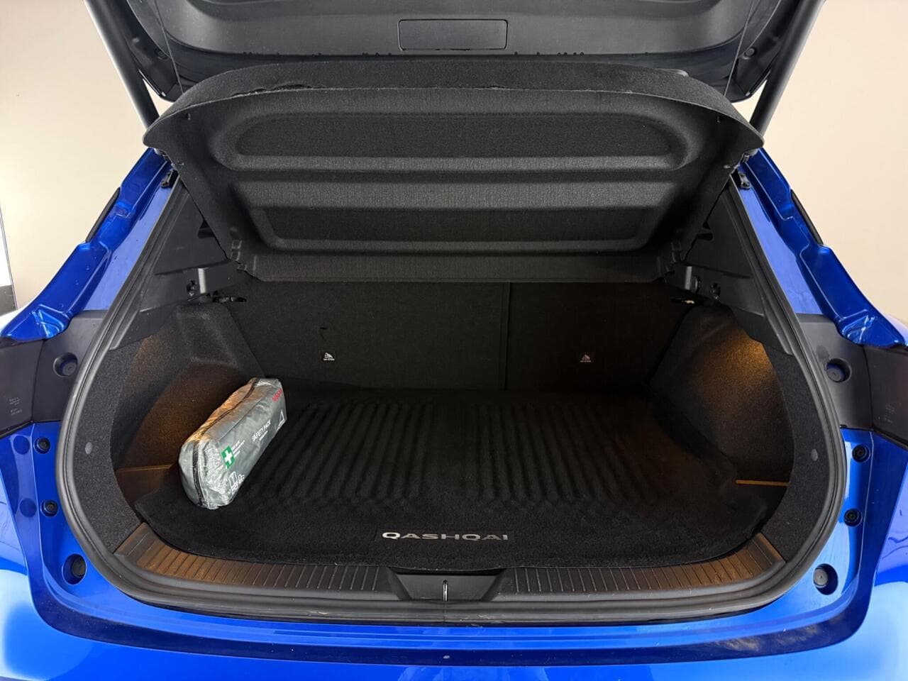 Nissan Qashqai thumbnail Boot
