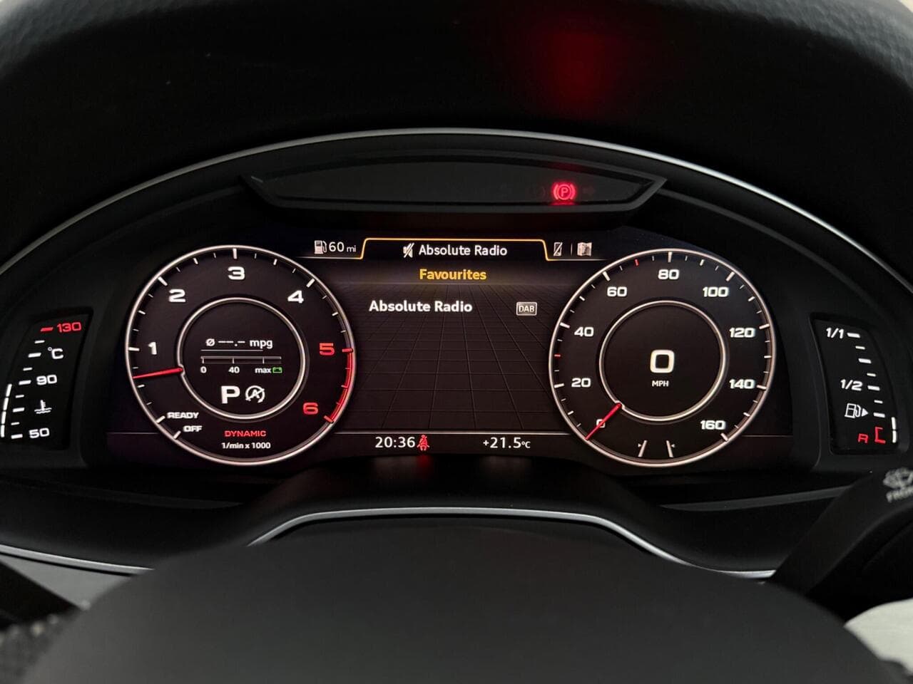 Audi Q7 thumbnail Driver Instruments