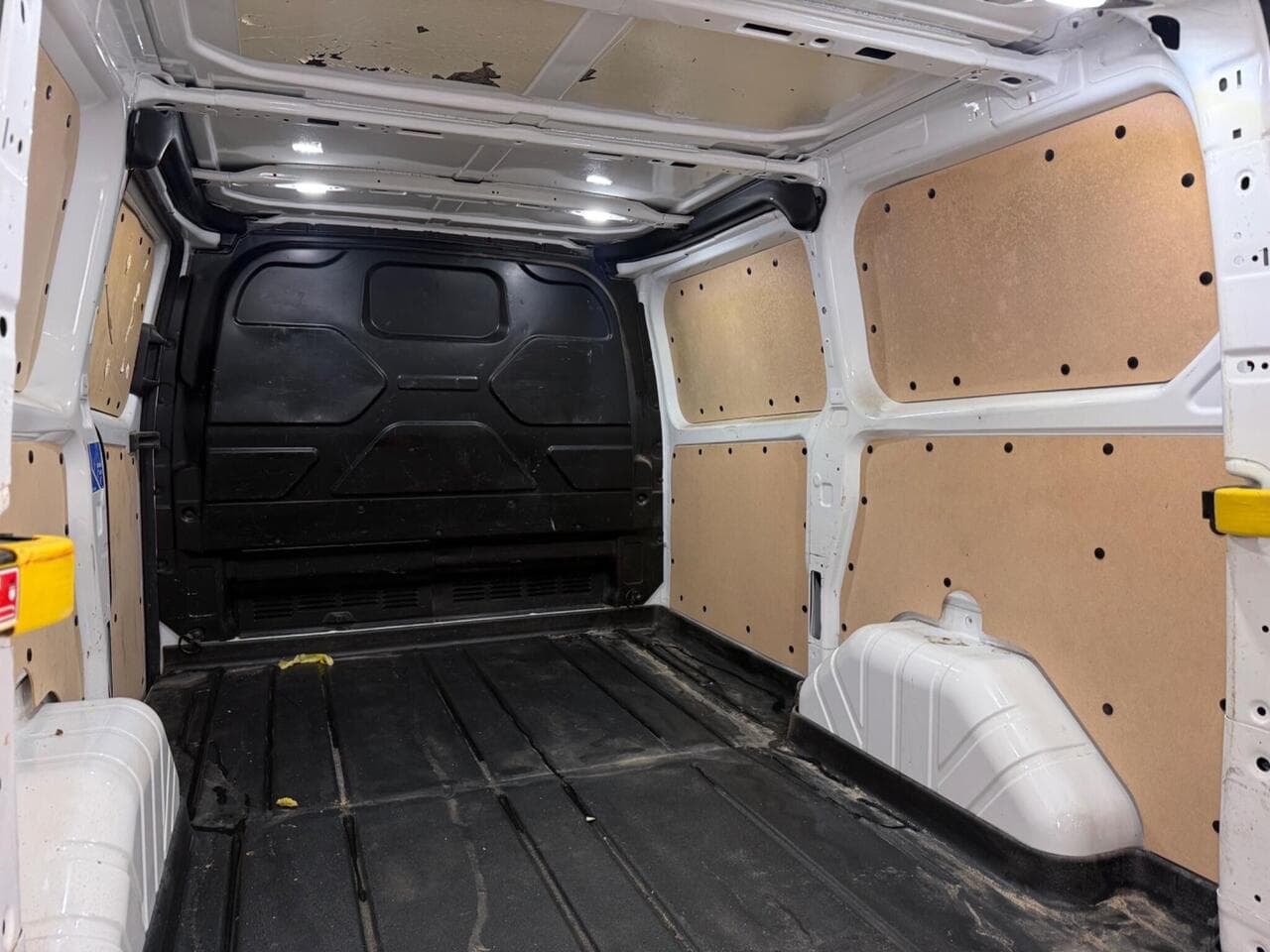 Ford Transit Custom thumbnail Cargo Space