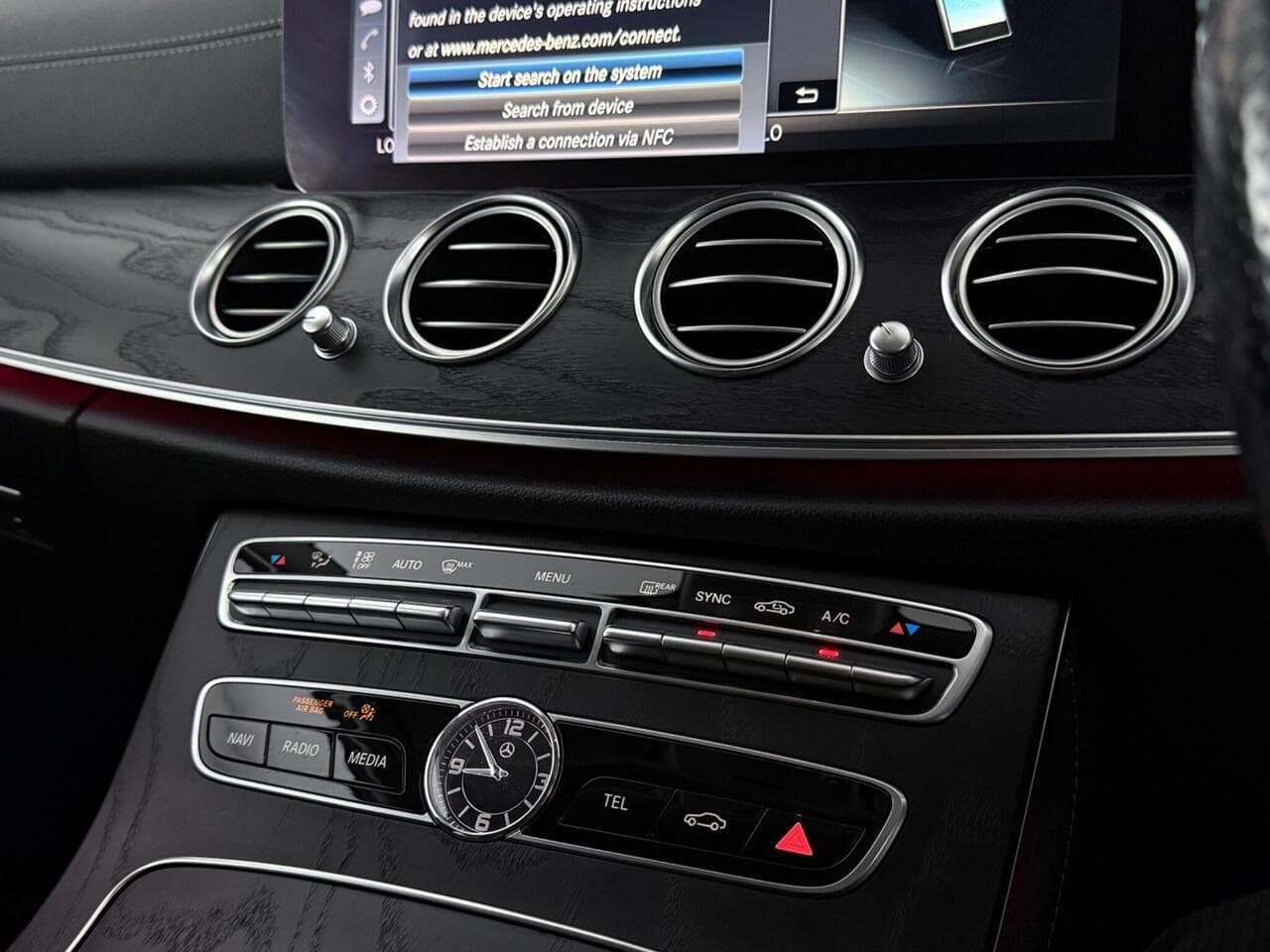 Mercedes-Benz E Class thumbnail Misc Controls