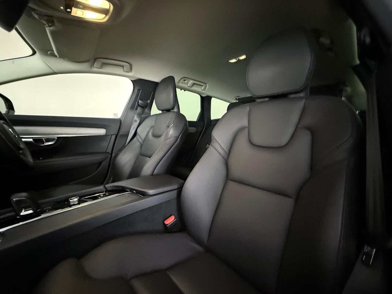 Volvo V90 thumbnail Seat Front Passenger